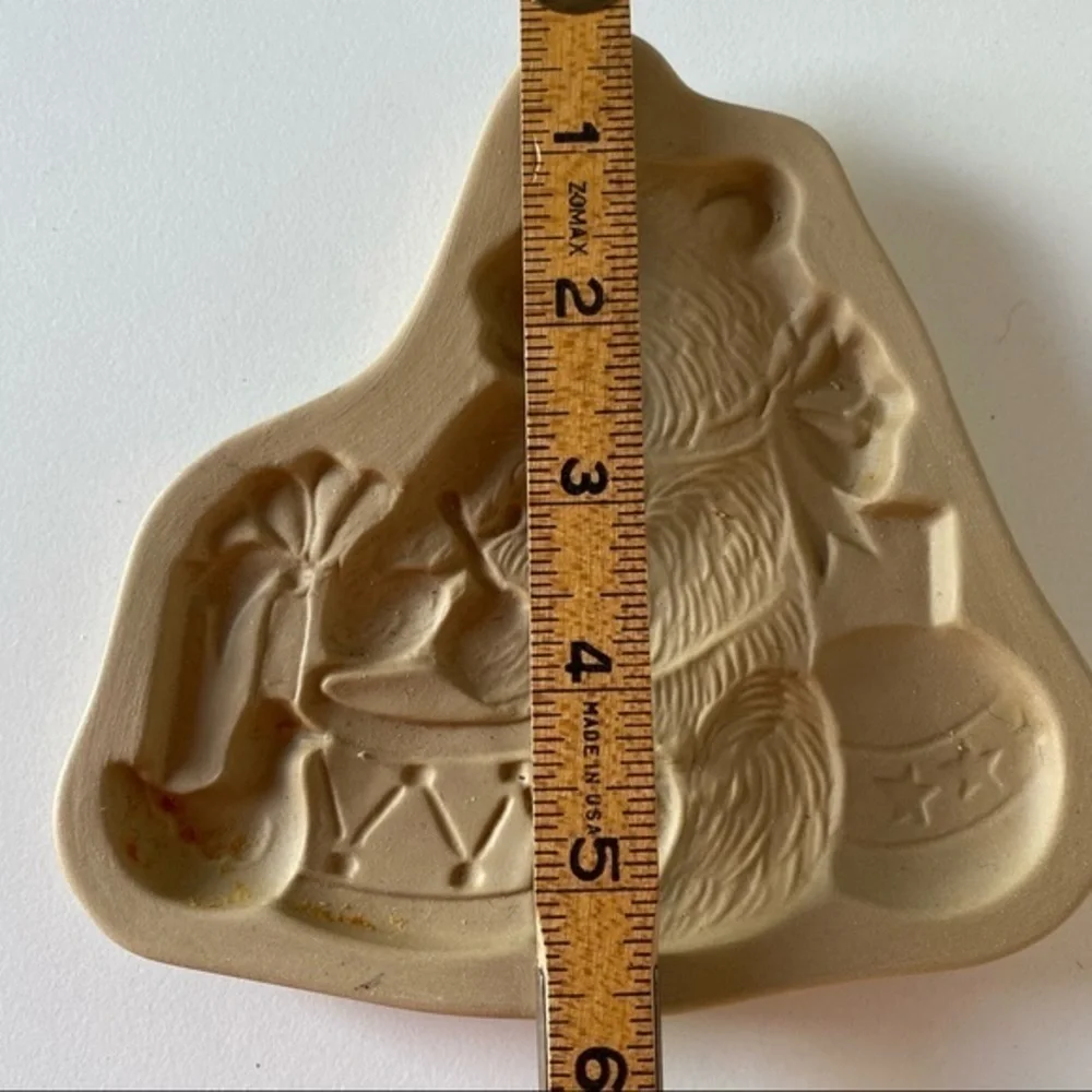Vintage Brown Bag Cookie Art Ceramic Teddy Bear cookie Mold NEW